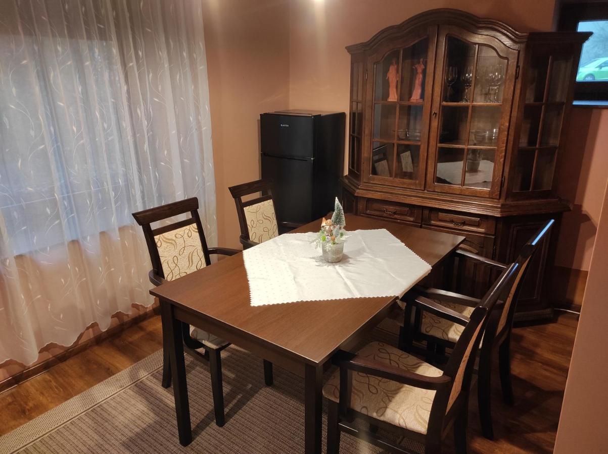Matyas Apartman Tata Exterior foto